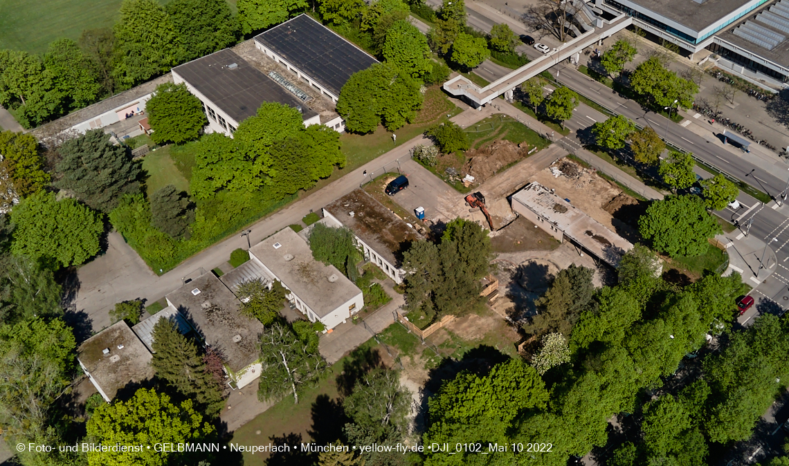 10.05.2022 - Luftbilder von der Baustelle Haus für Kinder in Neuperlach